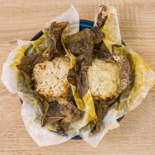 Sticky Rice with Chicken (2 Pieces) 糯米鸡