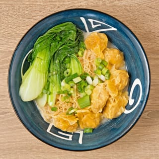 Hong Kong Wonton Noodle 港式云吞面或米粉
