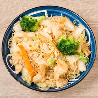 Chicken Pan Fried Rice Noodle 鸡肉炒米粉